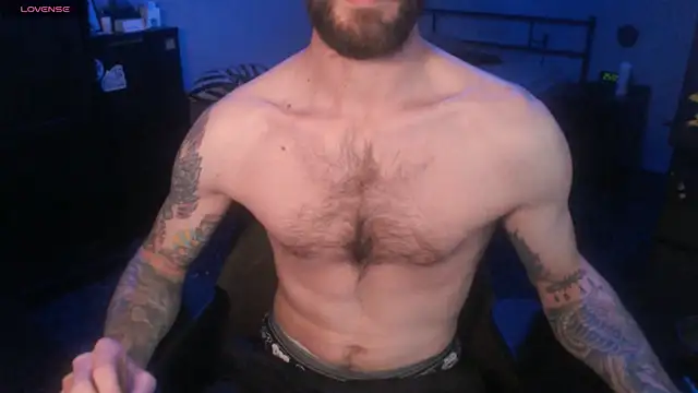 SexxxyLouis online show from 10/18/25, 01:23