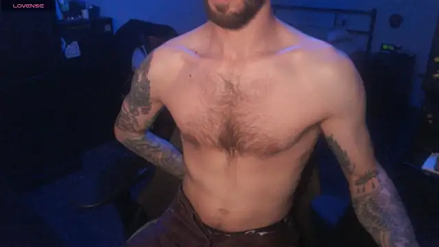 SexxxyLouis online show from 10/24/25, 08:38