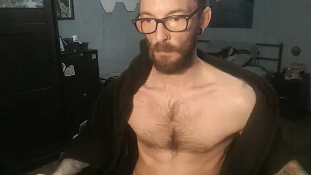 Snapshot of SexxxyLouis chatting on 01/18/26, 09:57 SexxxyLouis online show from 01/18/26, 09:57