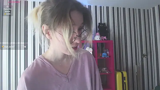  Hanna Moon  online show from 12/27/24, 09:17