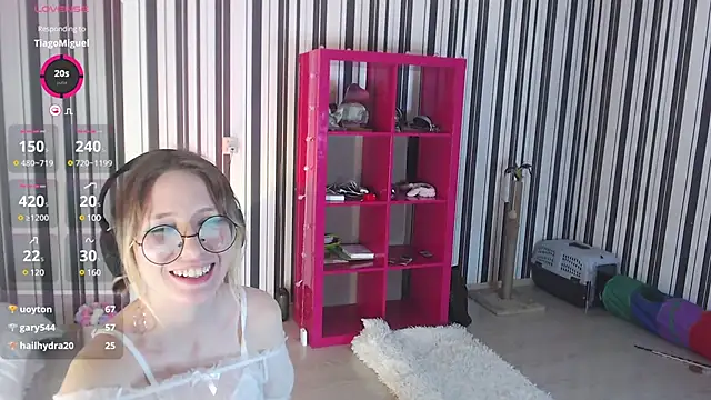  Hanna Moon  online show from 01/27/25, 11:22