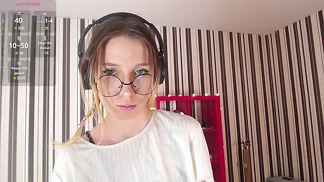  Hanna Moon  online show from 02/07/25, 06:56