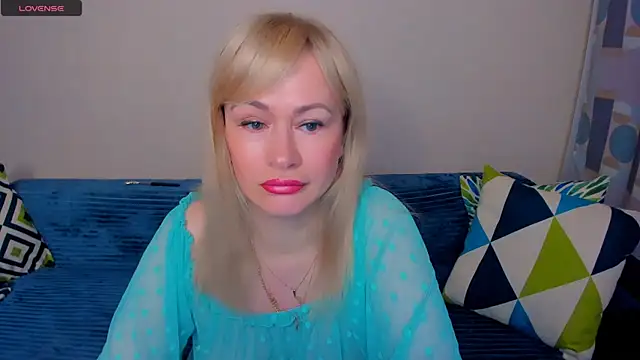 EllenMoore online show from 07/02/26, 03:23