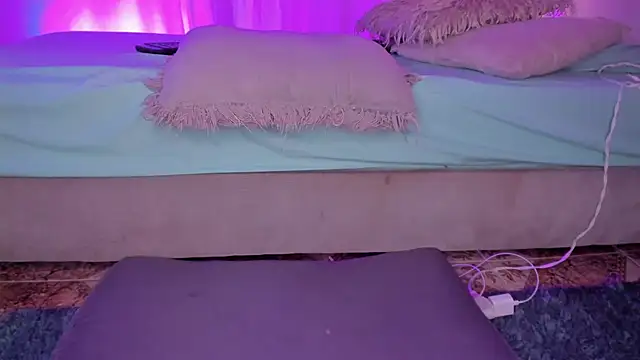 Secret chells online show from 02/11/25, 11:33