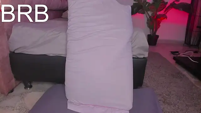 Secret chells online show from 04/15/26, 07:58