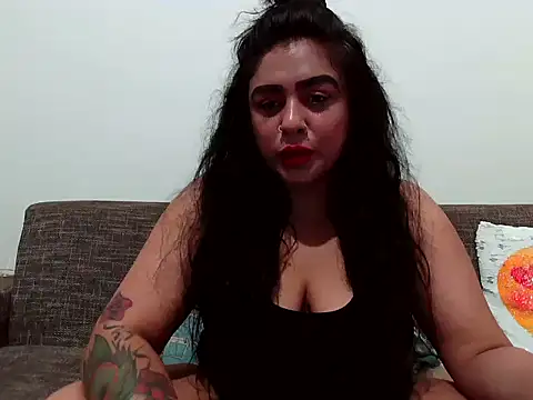 Snapshot of indianishkq7 chatting on 10/14/25, 04:08 indianishkq7 online show from 10/14/25, 04:08