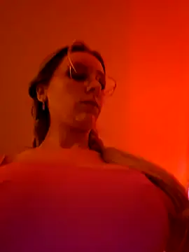 LilyOrion online show from 12/05/24, 07:38