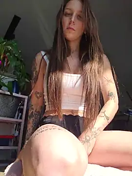 LilyOrion online show from 07/11/26, 08:33