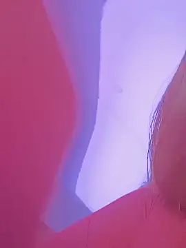 Snapshot of milly_cruz chatting on 12/17/24, 10:22 milly cruz online show from 12/17/24, 10:22