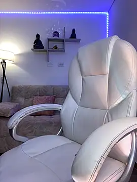 Snapshot of milly_cruz chatting on 09/11/25, 11:49 milly cruz online show from 09/11/25, 11:49