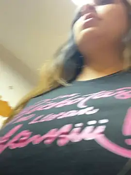 Snapshot of milly_cruz chatting on 03/18/26, 11:30 milly cruz online show from 03/18/26, 11:30