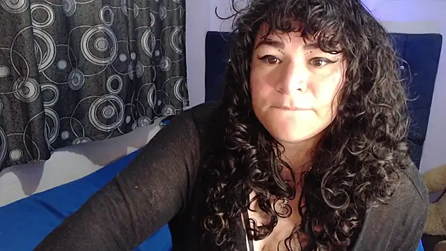 Snapshot of ANGELIQUE_KLANE chatting on 07/01/26, 02:51 ANGELIQUE KLANE online show from 07/01/26, 02:51