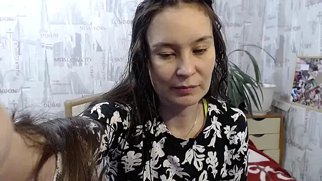 Snapshot of GinaQSoul chatting on 01/15/25, 11:43 GinaQSoul online show from 01/15/25, 11:43