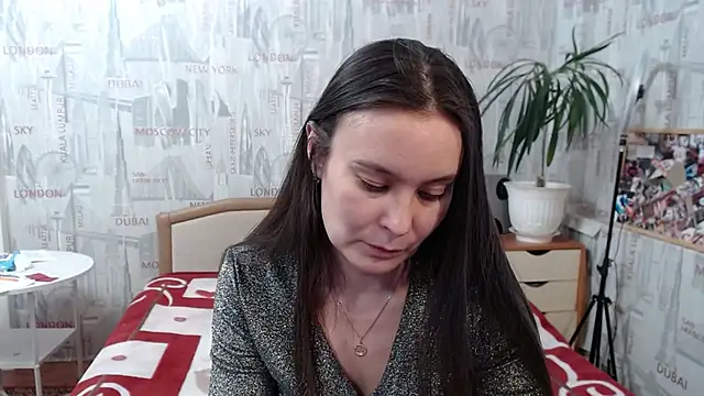 Snapshot of GinaQSoul chatting on 02/07/25, 11:23 GinaQSoul online show from 02/07/25, 11:23