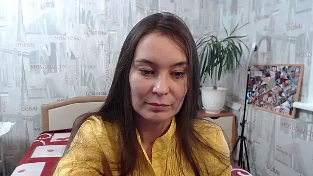 Snapshot of GinaQSoul chatting on 02/17/25, 10:29 GinaQSoul online show from 02/17/25, 10:29