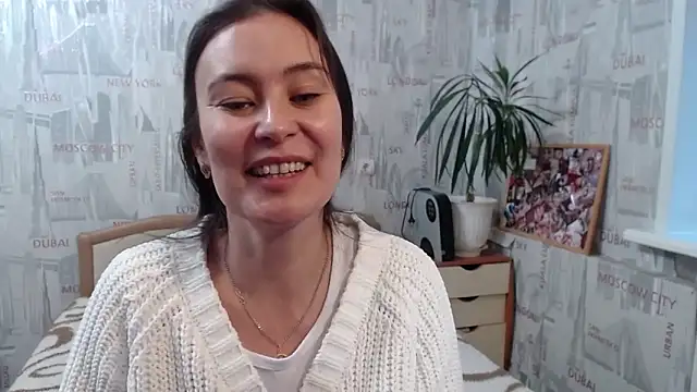 Snapshot of GinaQSoul chatting on 09/11/25, 01:22 GinaQSoul online show from 09/11/25, 01:22