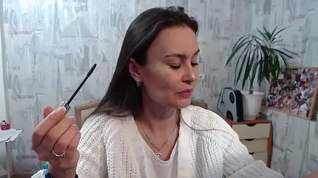 Snapshot of GinaQSoul chatting on 09/16/25, 03:13 GinaQSoul online show from 09/16/25, 03:13