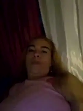 Snapshot of mari657 chatting on 11/17/25, 11:21 mari657 online show from 11/17/25, 11:21