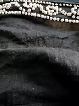 Snapshot of MumbaiMaskGirl chatting on 12/22/24, 10:38 MumbaiMaskGirl online show from 12/22/24, 10:38