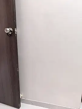 Snapshot of MumbaiMaskGirl chatting on 02/25/25, 11:41 MumbaiMaskGirl online show from 02/25/25, 11:41