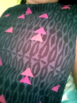 Snapshot of MumbaiMaskGirl chatting on 02/28/25, 10:52 MumbaiMaskGirl online show from 02/28/25, 10:52