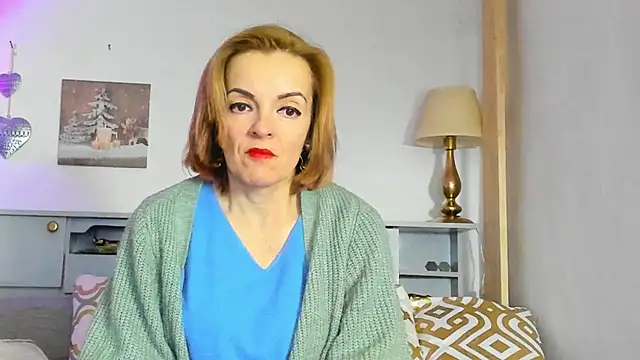 Snapshot of KateConner chatting on 02/11/25, 11:44 KateConner online show from 02/11/25, 11:44