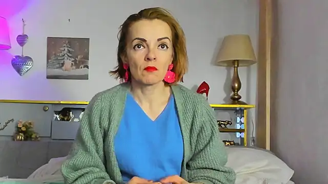 Snapshot of KateConner chatting on 02/25/25, 03:16 KateConner online show from 02/25/25, 03:16