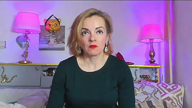 Snapshot of KateConner chatting on 03/22/25, 02:47 KateConner online show from 03/22/25, 02:47