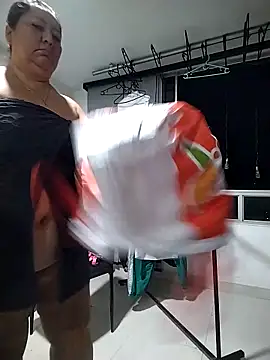 Snapshot of Brenda_Berck_ chatting on 03/07/26, 10:12 Brenda Berck online show from 03/07/26, 10:12