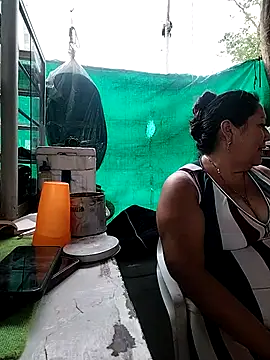 Snapshot of Brenda_Berck_ chatting on 03/07/26, 10:18 Brenda Berck online show from 03/07/26, 10:18