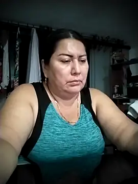 Snapshot of Brenda_Berck_ chatting on 04/01/26, 05:30 Brenda Berck online show from 04/01/26, 05:30