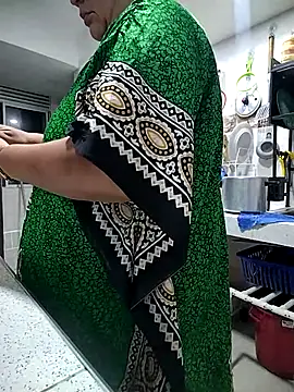 Snapshot of Brenda_Berck_ chatting on 04/08/26, 09:09 Brenda Berck online show from 04/08/26, 09:09