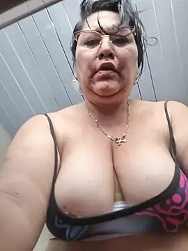 Snapshot of Brenda_Berck_ chatting on 05/26/26, 12:23 Brenda Berck online show from 05/26/26, 12:23