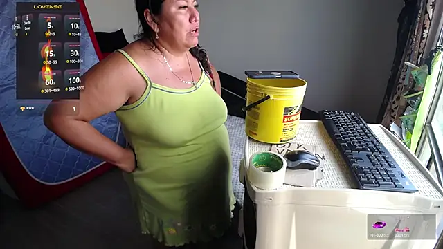 Snapshot of Brenda_Berck_ chatting on 06/05/26, 09:20 Brenda Berck online show from 06/05/26, 09:20