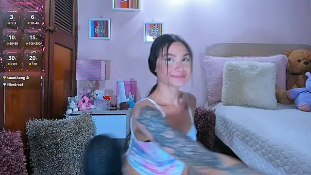 Snapshot of AbrilRussell chatting on 12/09/24, 09:58 AbrilRussell online show from 12/09/24, 09:58