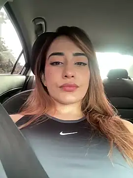 Snapshot of CATALINA_RESTREPO chatting on 01/24/25, 07:49 CATALINA RESTREPO online show from 01/24/25, 07:49