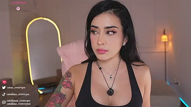 CATALINA RESTREPO online show from 11/18/25, 02:39