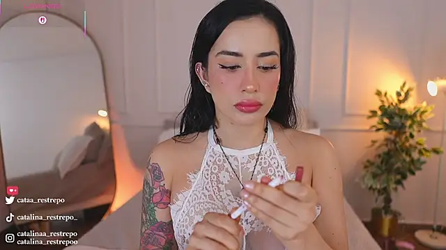 Snapshot of CATALINA_RESTREPO chatting on 06/01/26, 02:24 CATALINA RESTREPO online show from 06/01/26, 02:24