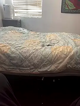 Snapshot of Pantychubs69 chatting on 09/23/25, 04:21 Pantychubs69 online show from 09/23/25, 04:21