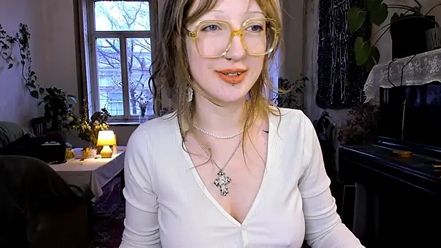 Snapshot of Miranda2_0 chatting on 03/21/25, 02:18 Miranda2 0 online show from 03/21/25, 02:18