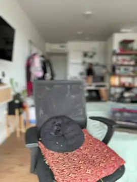 Snapshot of samisamsx chatting on 10/17/25, 04:20 samisamsx online show from 10/17/25, 04:20