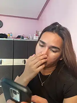 Snapshot of CasandraDiaz chatting on 11/25/25, 03:39 CasandraDiaz online show from 11/25/25, 03:39