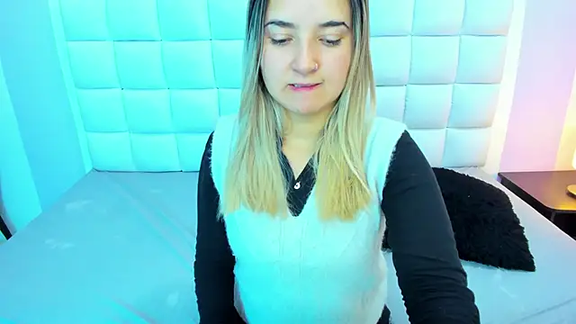 teresasroom  online show from 02/18/25, 05:21