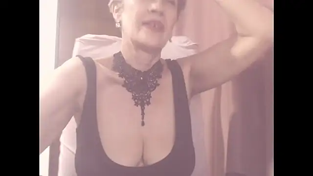 belleblondmature online show from 12/19/25, 02:13