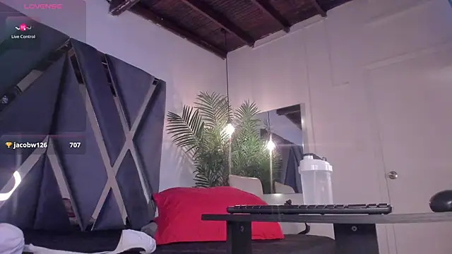Snapshot of alessandra_wells chatting on 07/02/26, 11:16 alessandra wells online show from 07/02/26, 11:16