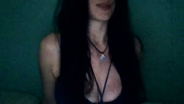Snapshot of chicacastilla chatting on 04/17/26, 07:44 chicacastilla online show from 04/17/26, 07:44
