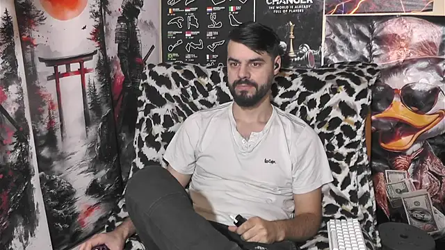 00george online show from 12/22/25, 08:17