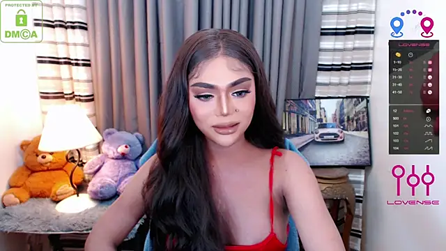 Snapshot of Fantacyoflove chatting on 10/21/25, 10:54 Fantacyoflove online show from 10/21/25, 10:54