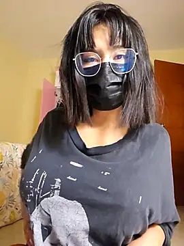 Snapshot of Latin_summer chatting on 11/06/25, 02:23 Latin summer online show from 11/06/25, 02:23