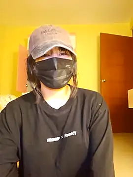 Snapshot of Latin_summer chatting on 11/25/25, 03:50 Latin summer online show from 11/25/25, 03:50